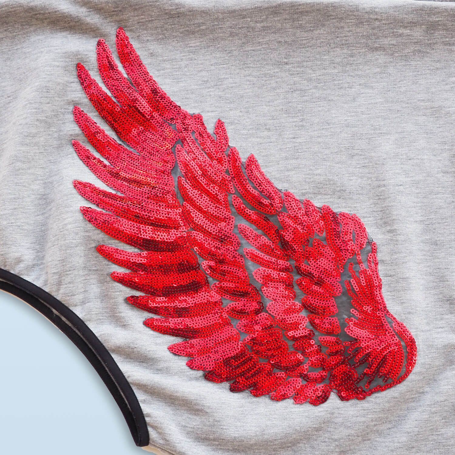 Sudadera alas de ángel rojo